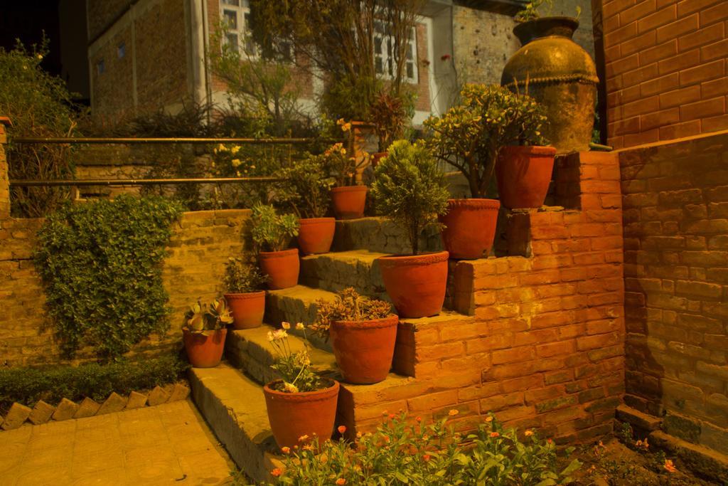 Pradhan House - Home Stay With Garden Bhatgoan Exterior foto